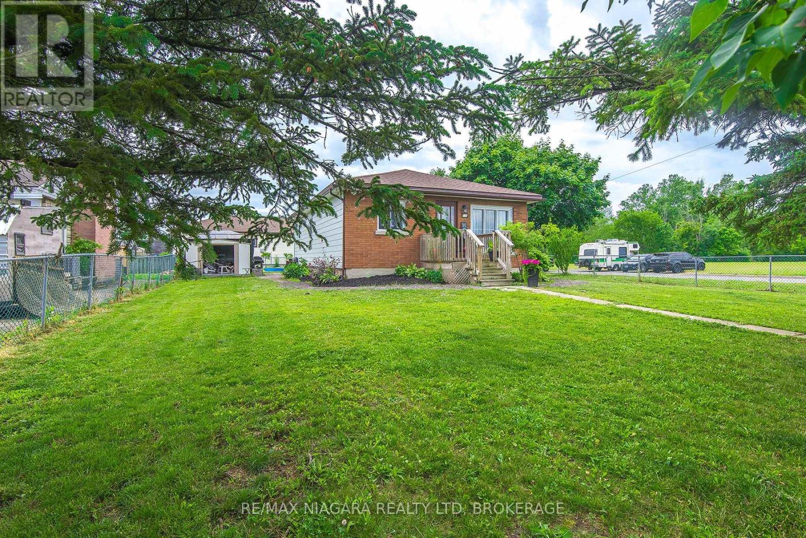 Photo 15 of 574 Broadway Street, Welland ON