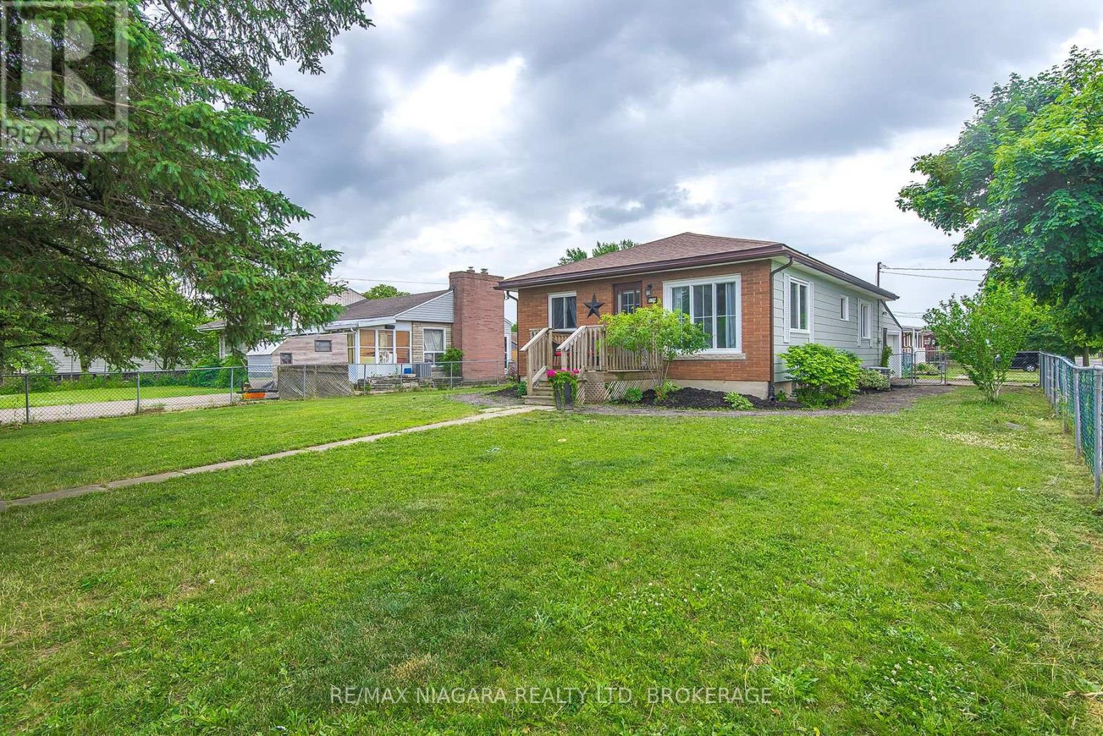 Photo 34 of 574 Broadway Street, Welland ON