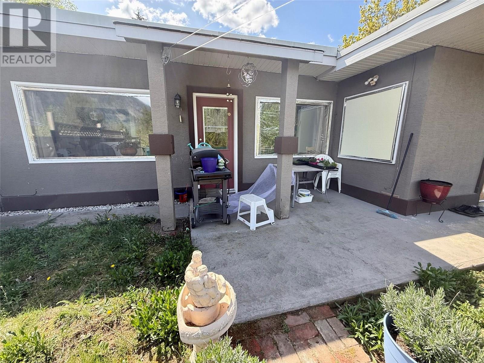 714 12TH Street, Castlegar