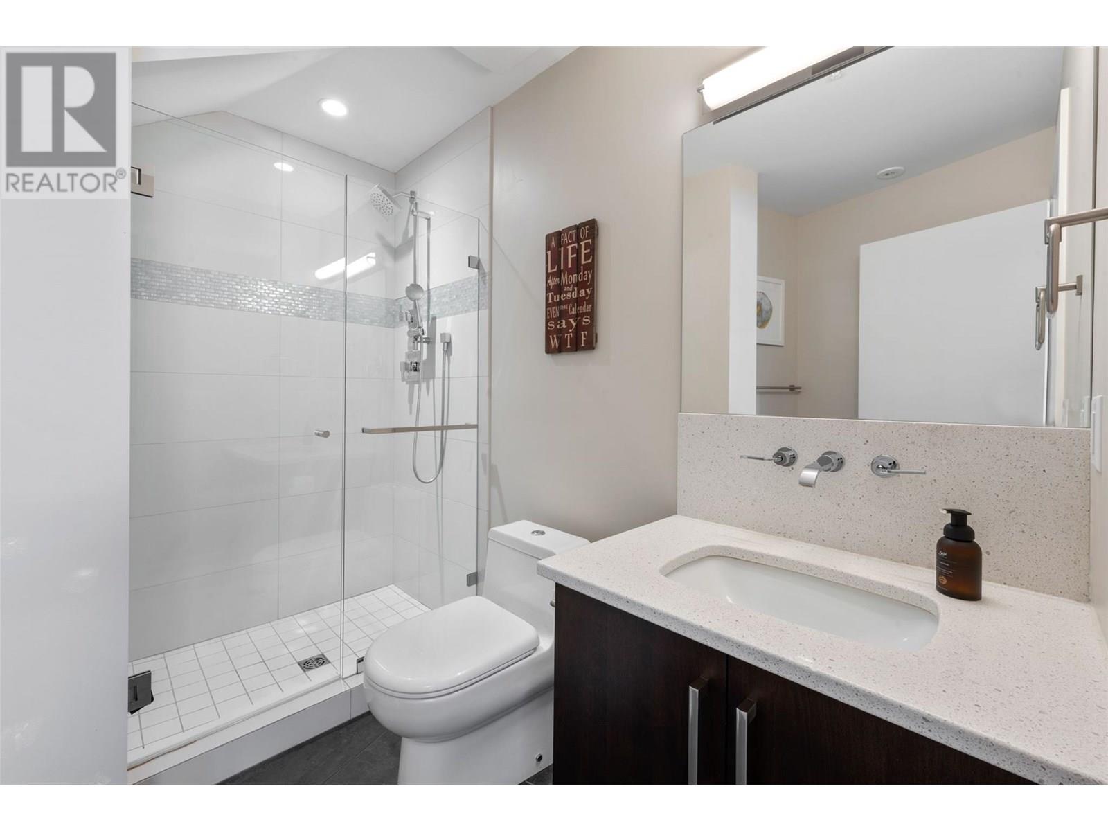 18 3756 Lakeshore Road, Kelowna