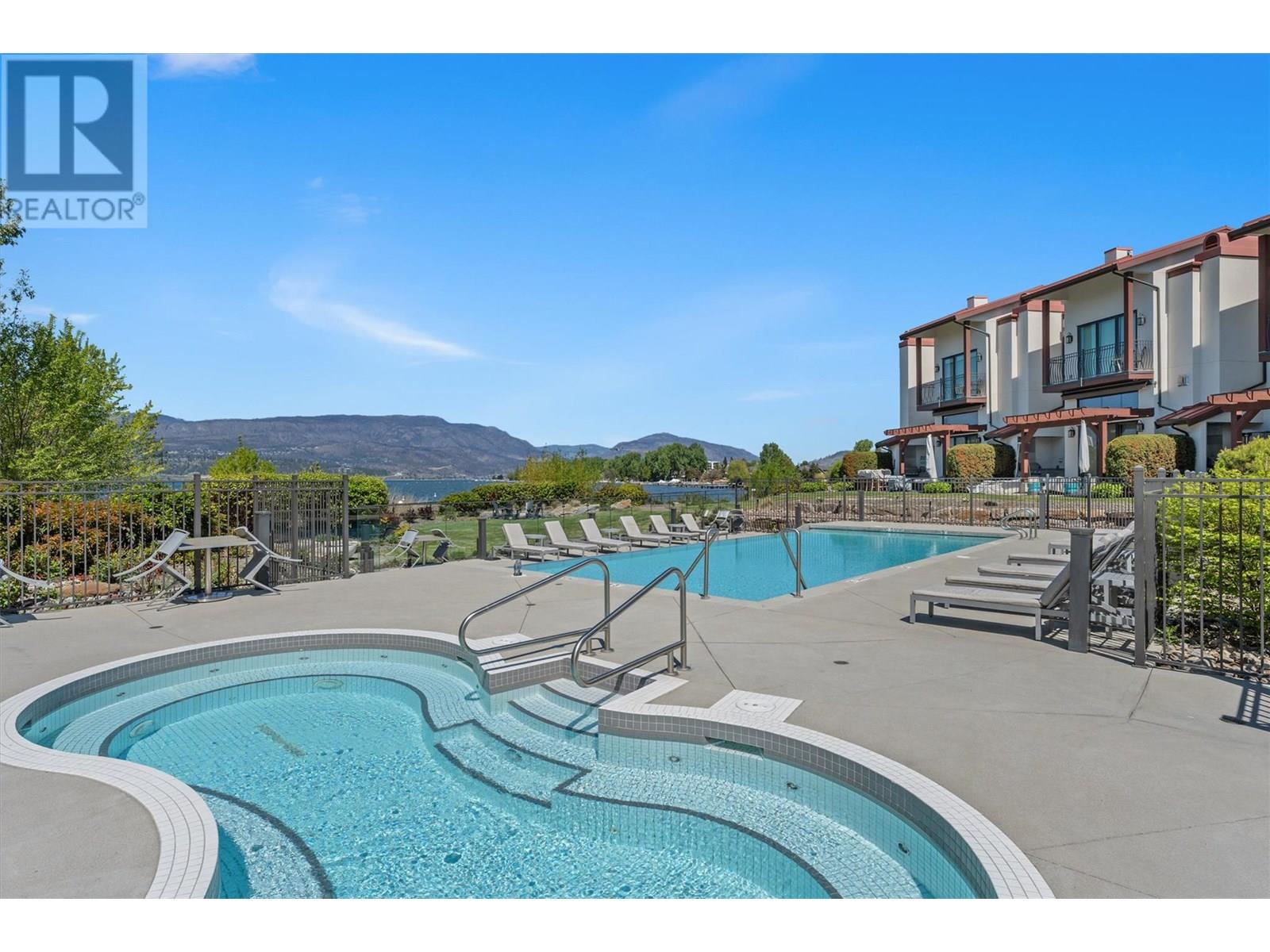 18 3756 Lakeshore Road, Kelowna