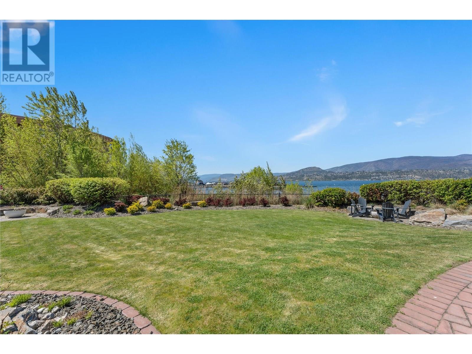 18 3756 Lakeshore Road, Kelowna