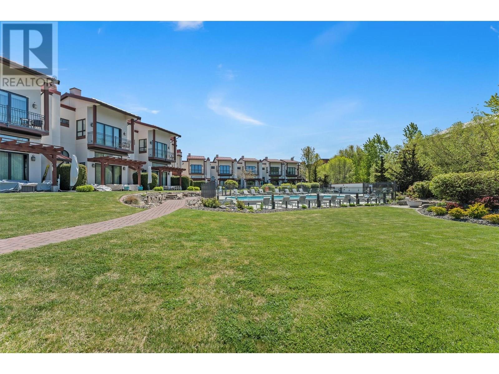 18 3756 Lakeshore Road, Kelowna