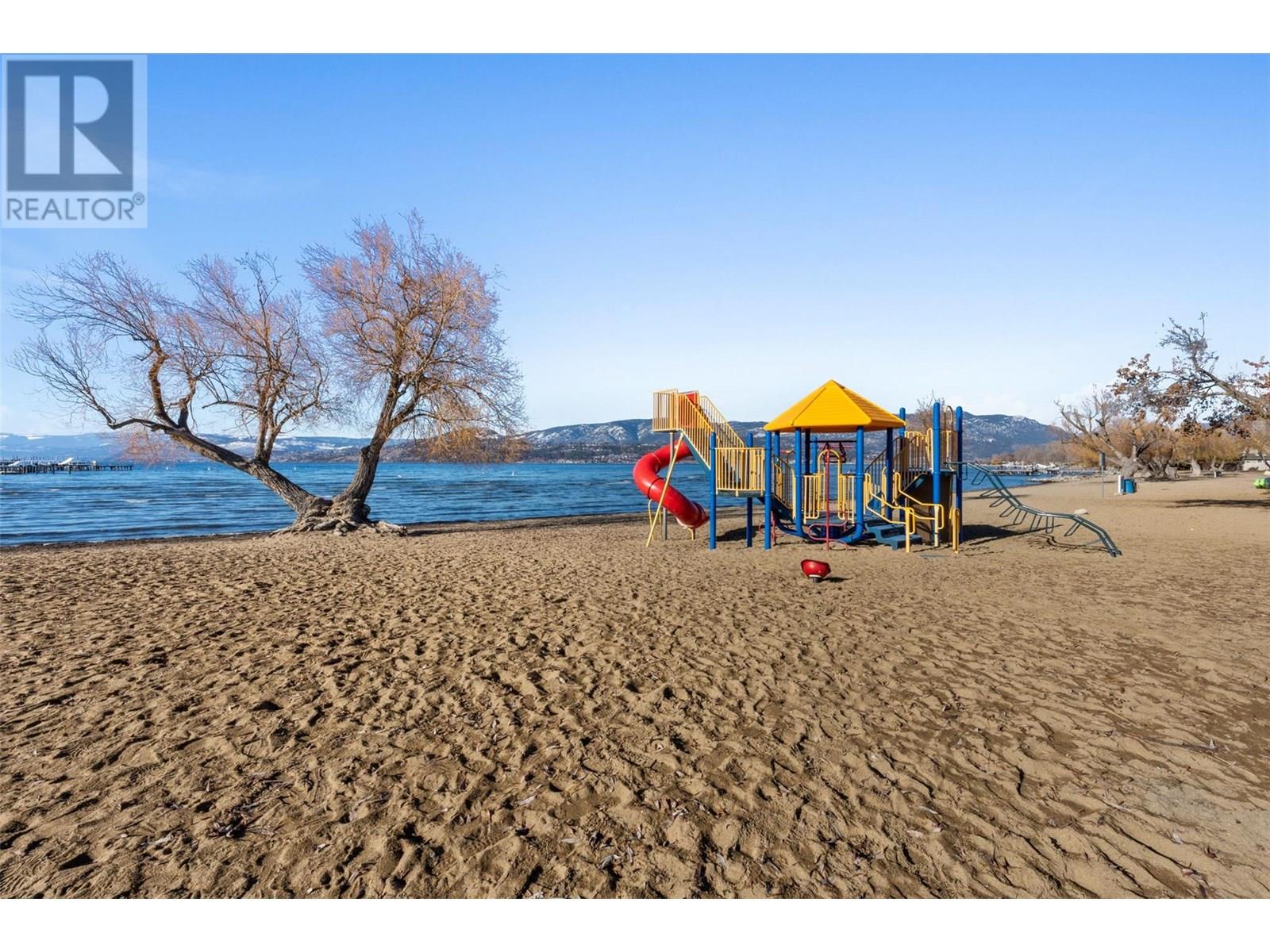 18 3756 Lakeshore Road, Kelowna
