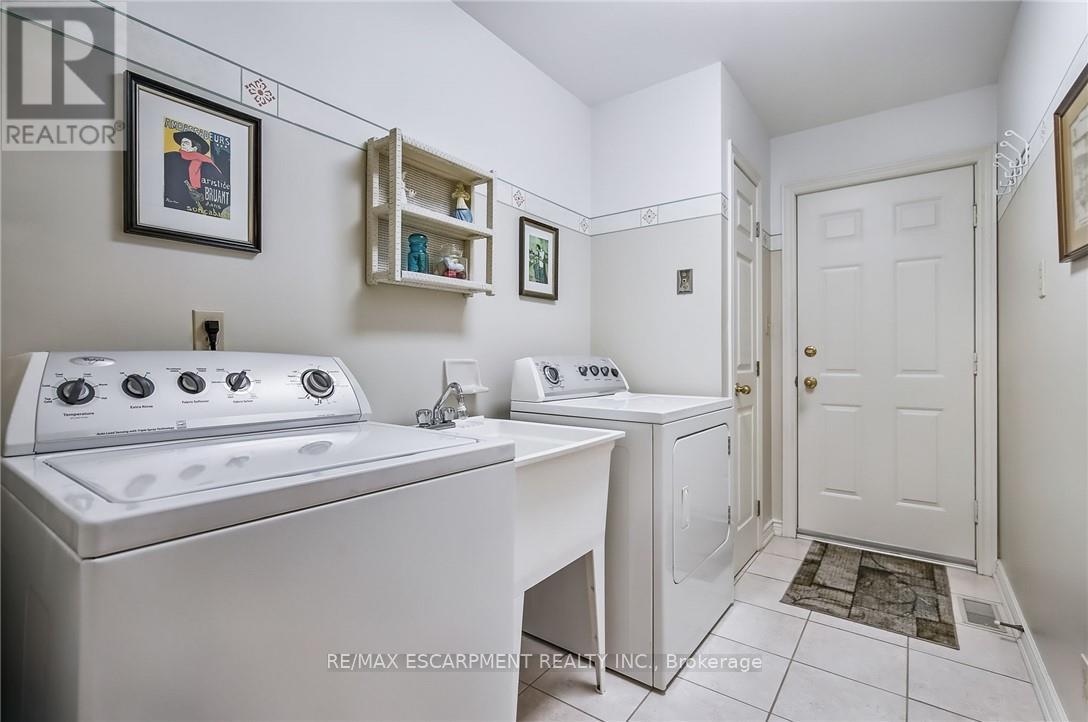 Photo 21 of 21 Riviera Ridge, Hamilton ON