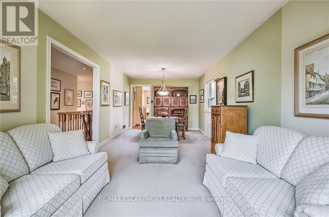 Photo 32 of 21 Riviera Ridge, Hamilton ON