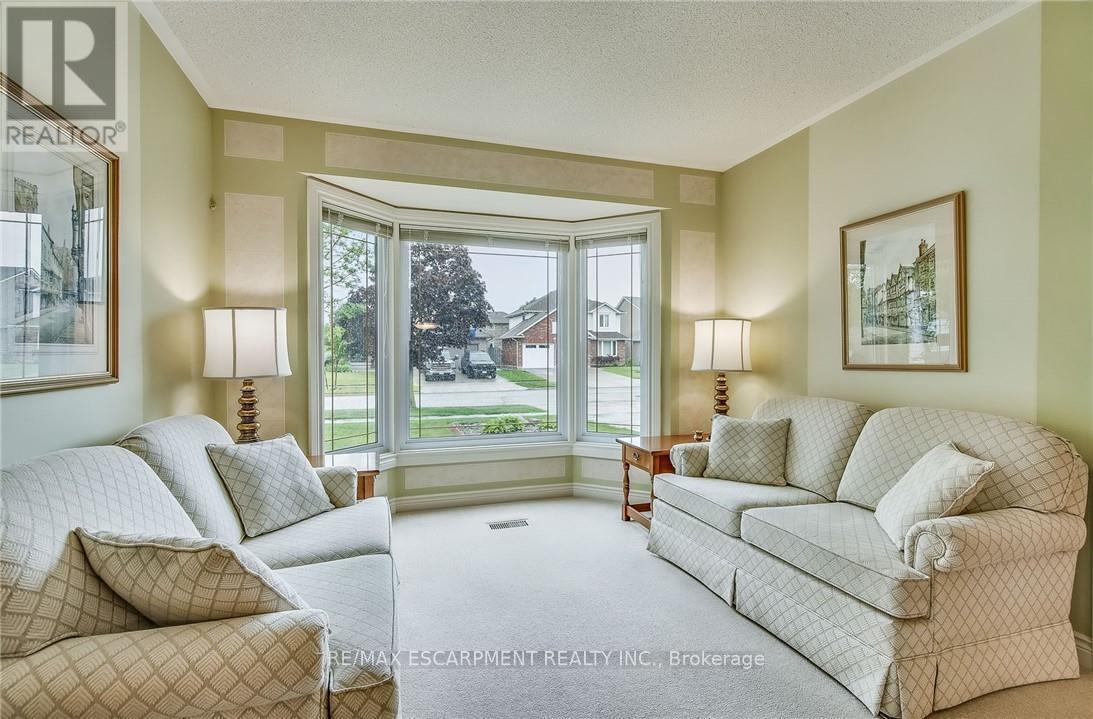 Photo 15 of 21 Riviera Ridge, Hamilton ON