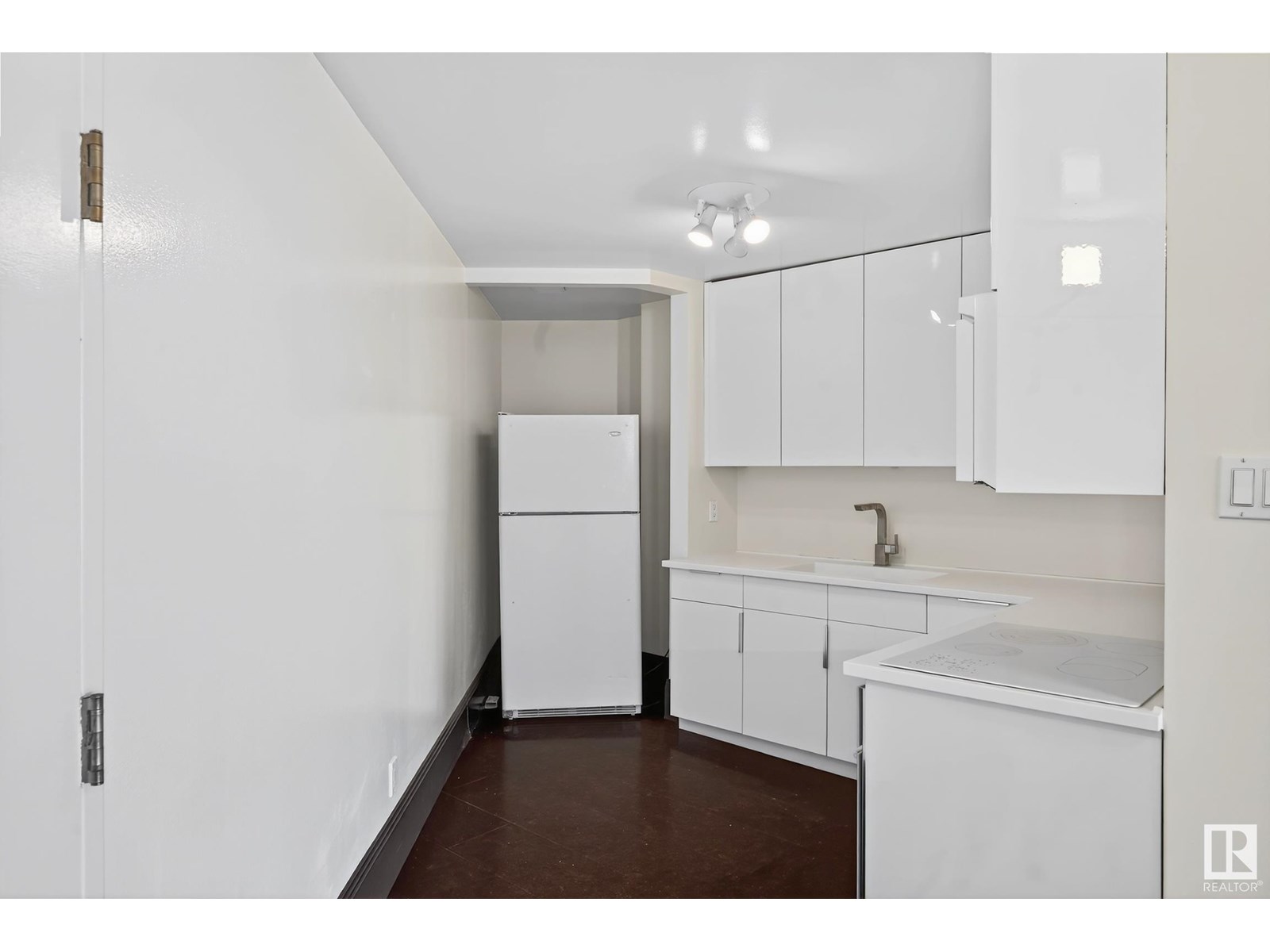 Photo 32 of 903 10149 Saskatchewan Dr Nw, Edmonton AB