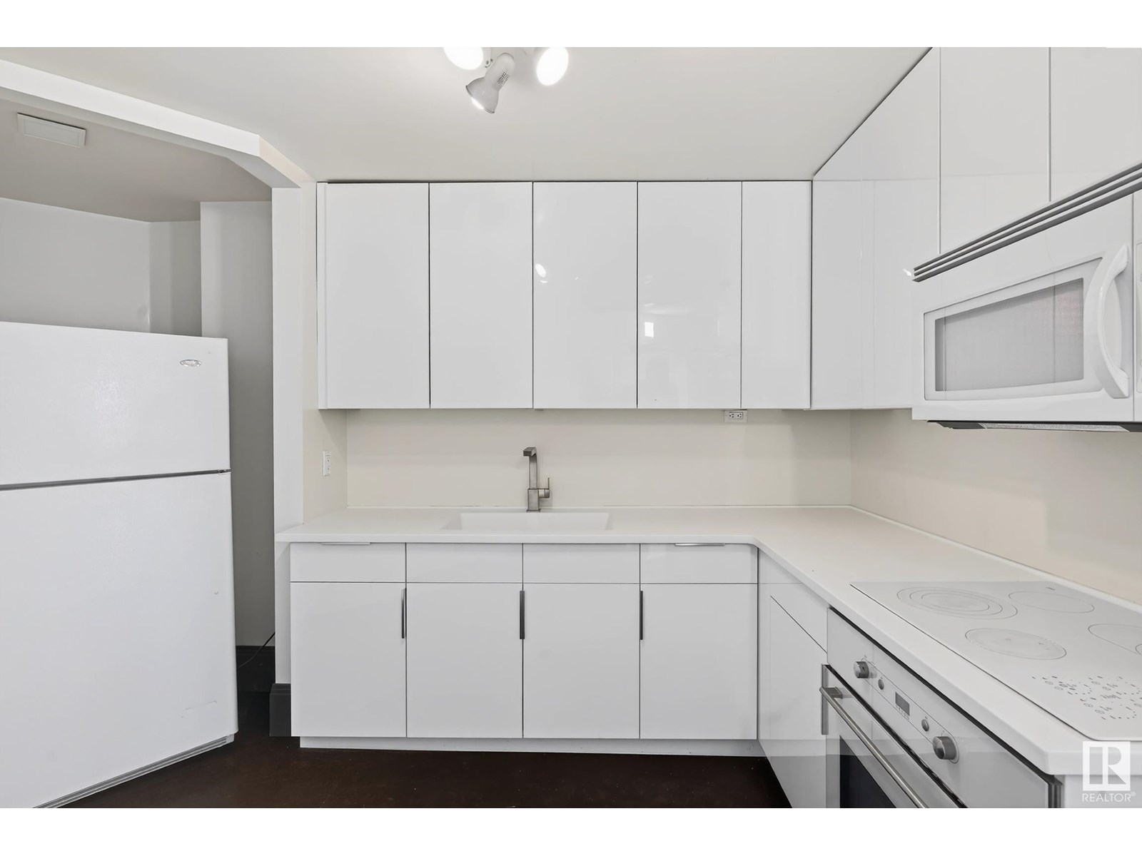 Photo 40 of 903 10149 Saskatchewan Dr Nw, Edmonton AB