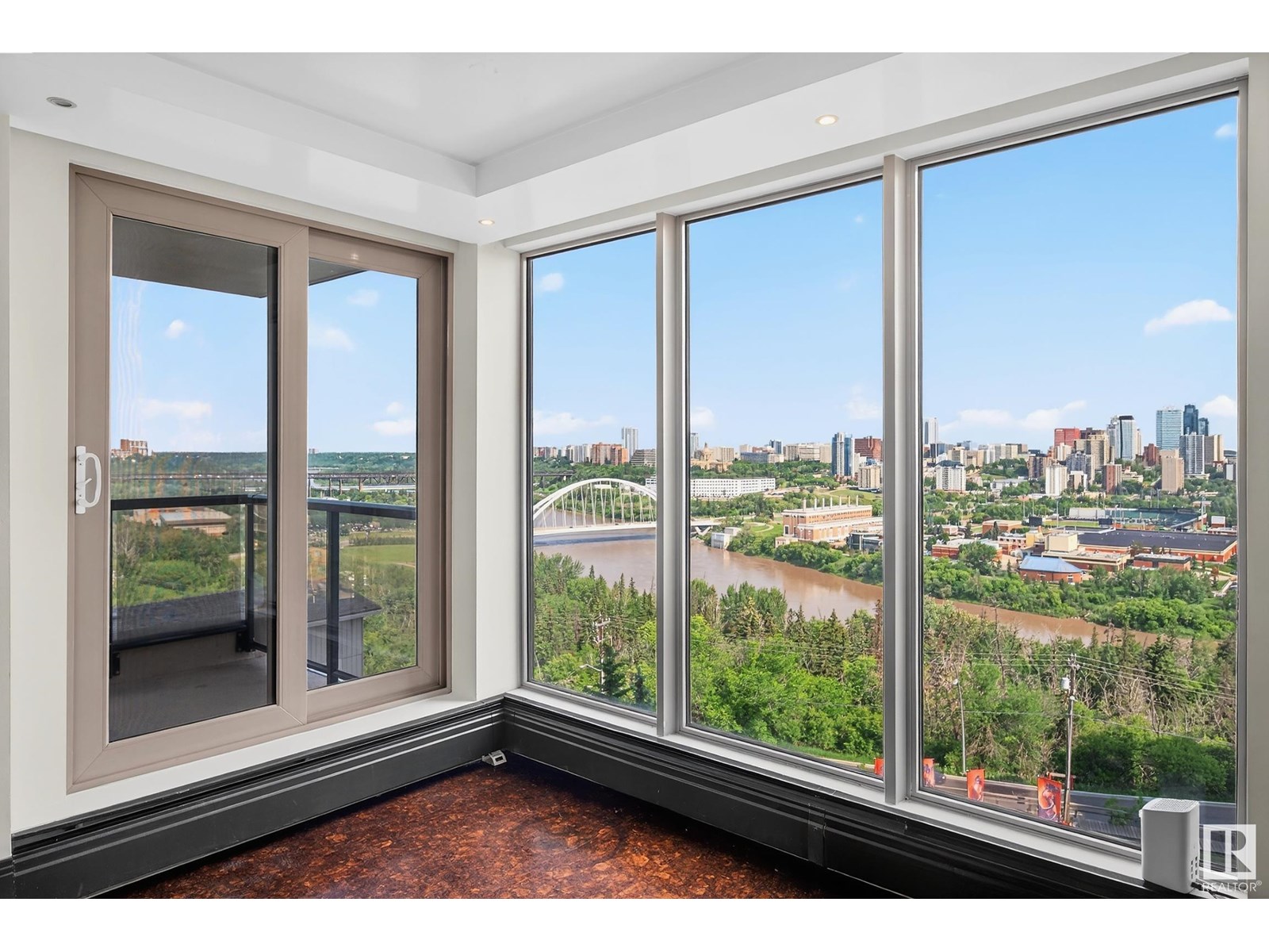 Photo 1 of 903 10149 Saskatchewan Dr Nw, Edmonton AB