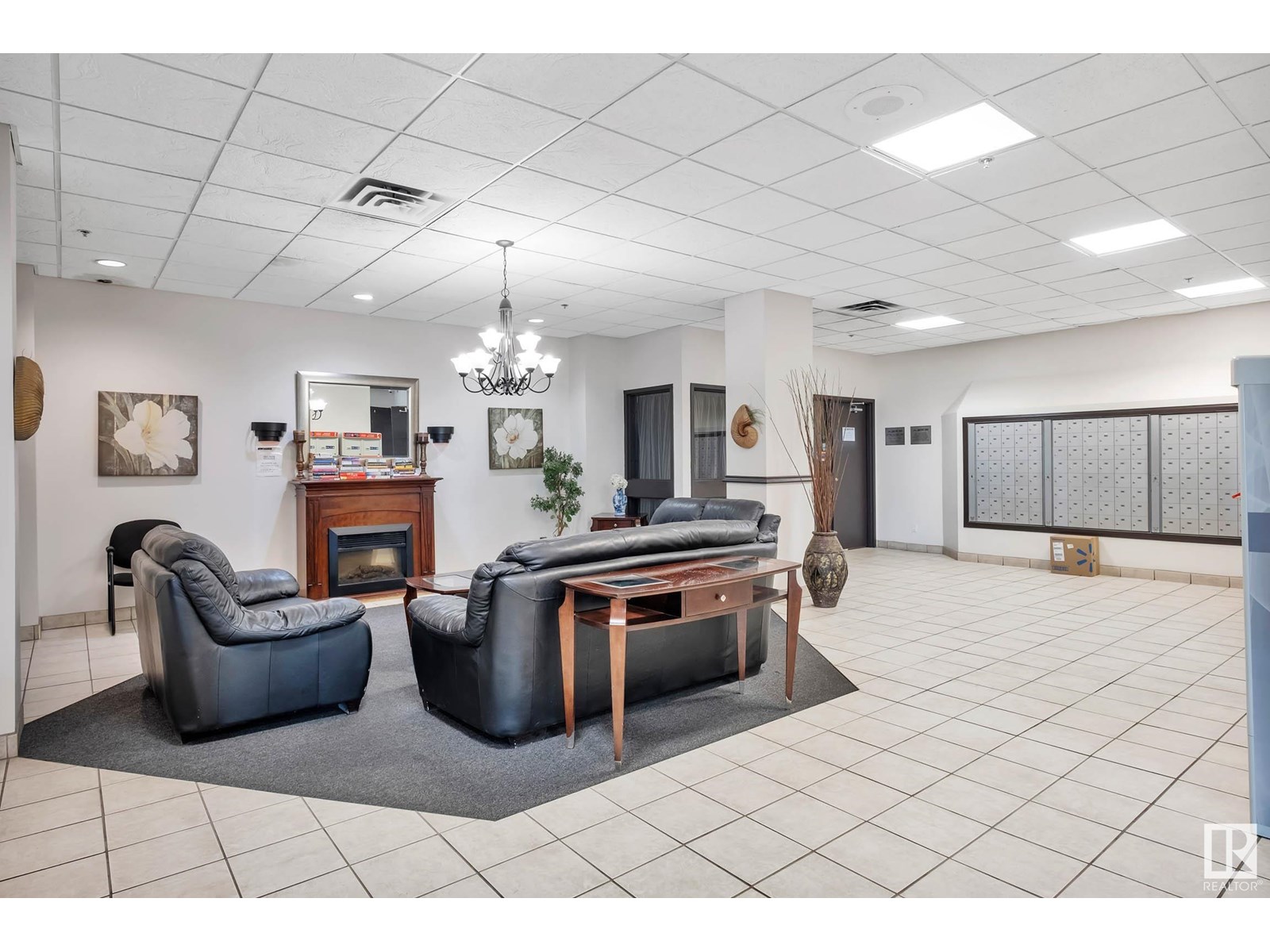 Photo 33 of 903 10149 Saskatchewan Dr Nw, Edmonton AB