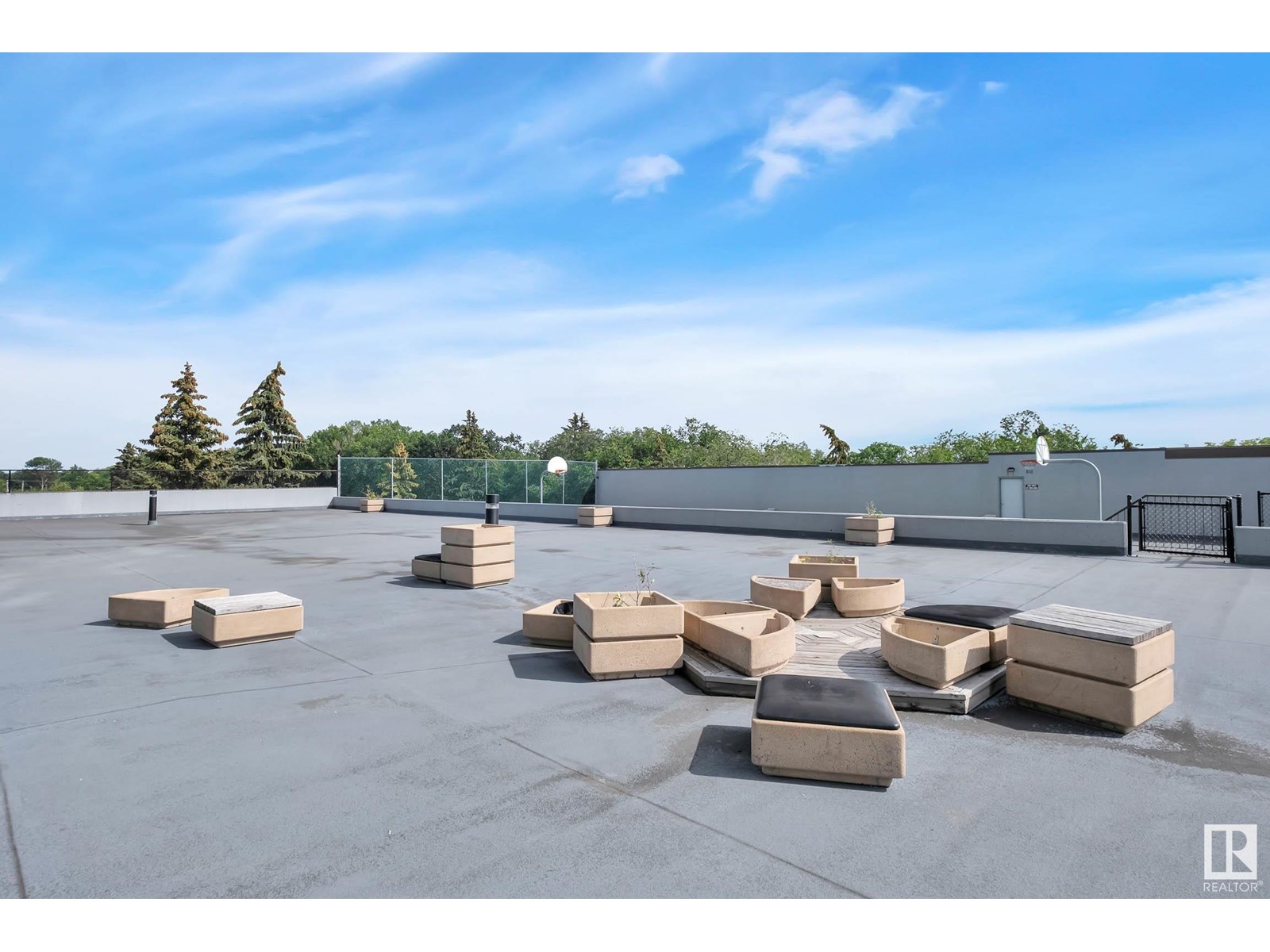 Photo 21 of 903 10149 Saskatchewan Dr Nw, Edmonton AB