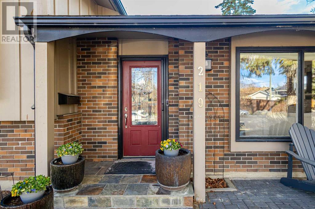 Single Family House 4 Level for Sale in  Lake Rosen Crescent SE Lake Bonavista Calgary 