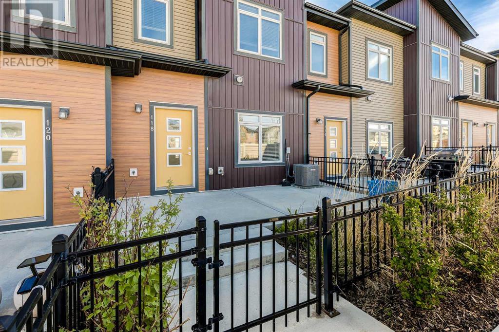 Single Family House for Sale in  Sage Bluff Circle NW Sage Hill Calgary 