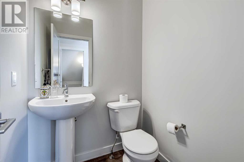 Single Family House for Sale in  Sage Bluff Circle NW Sage Hill Calgary 