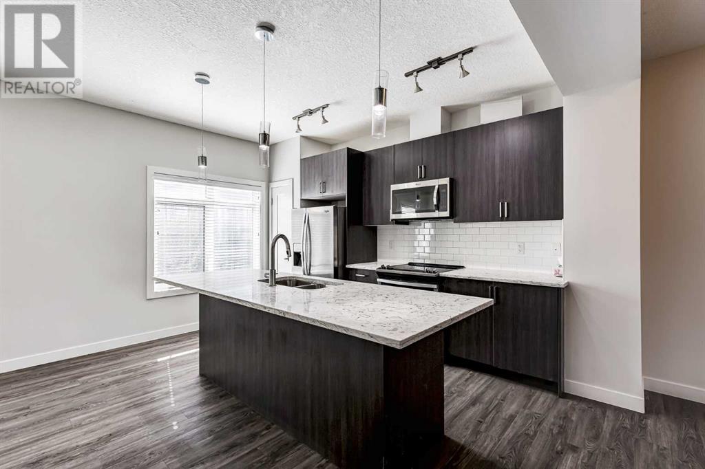 Single Family House for Sale in  Sage Bluff Circle NW Sage Hill Calgary 