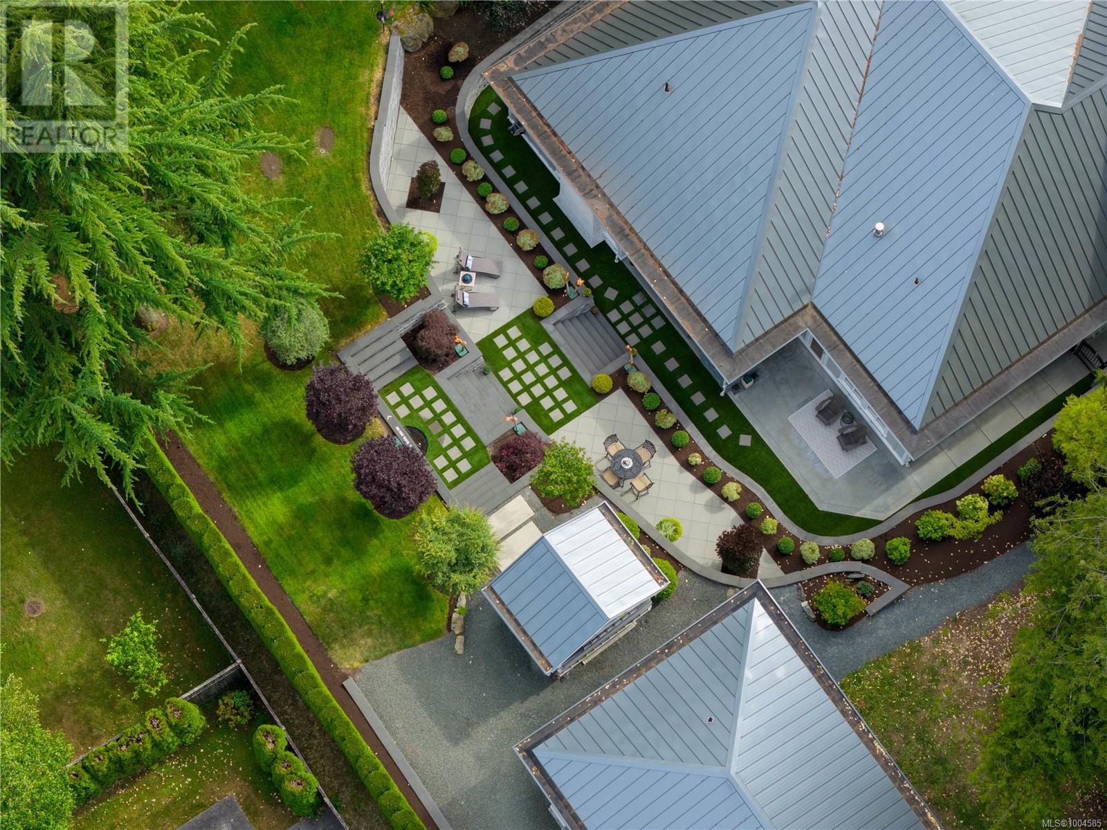  5191 Santa Clara Avenue, Saanich