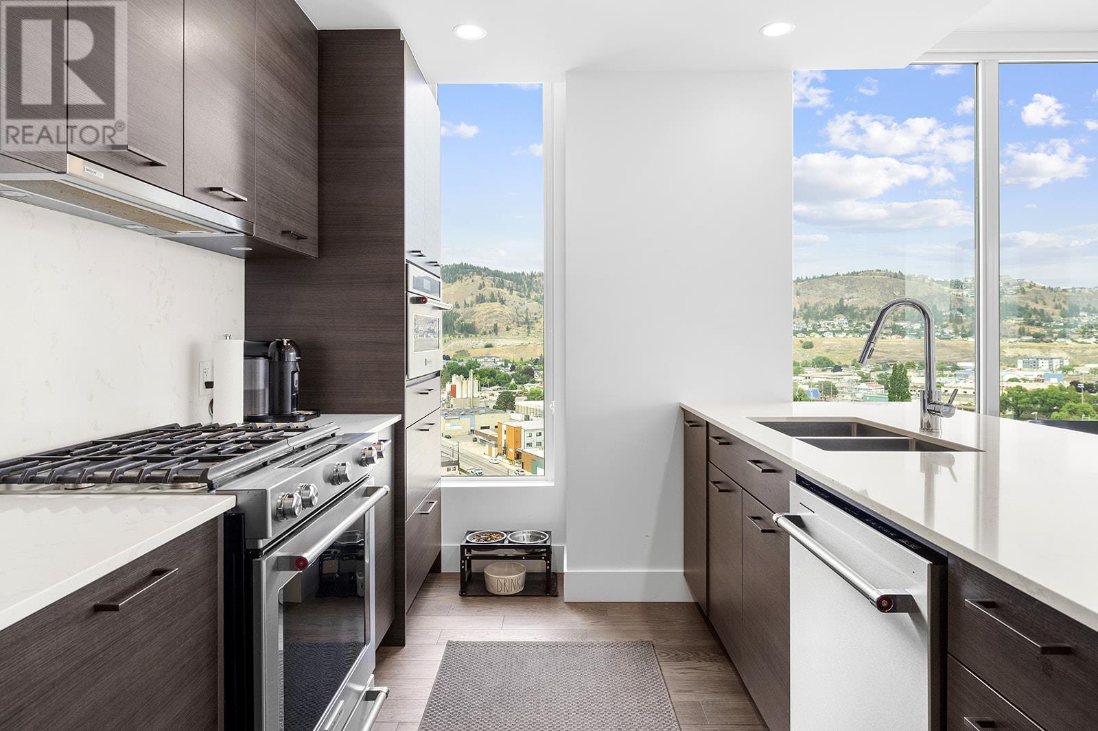 1402 1181 Sunset Drive, Kelowna
