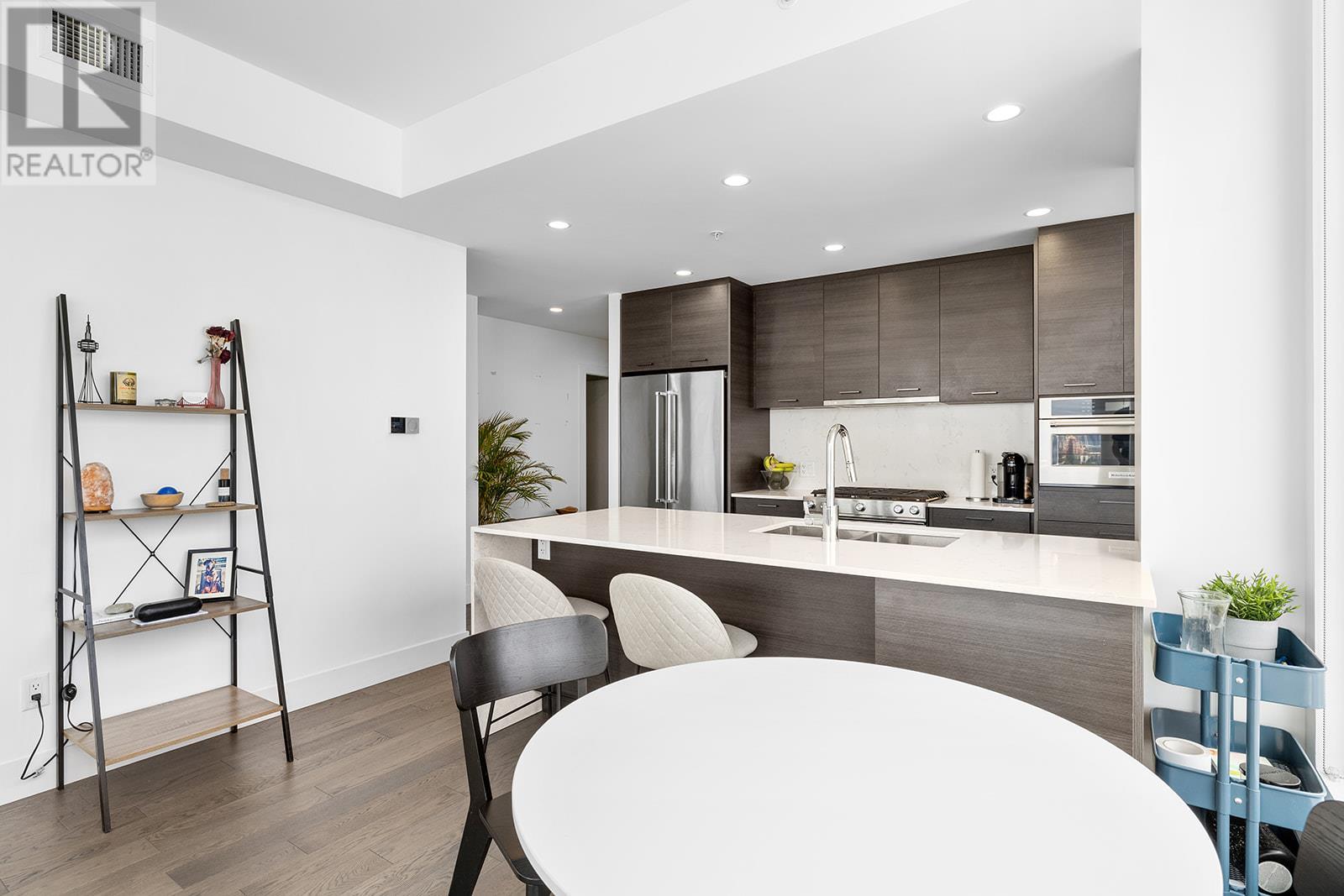 1402 1181 Sunset Drive, Kelowna