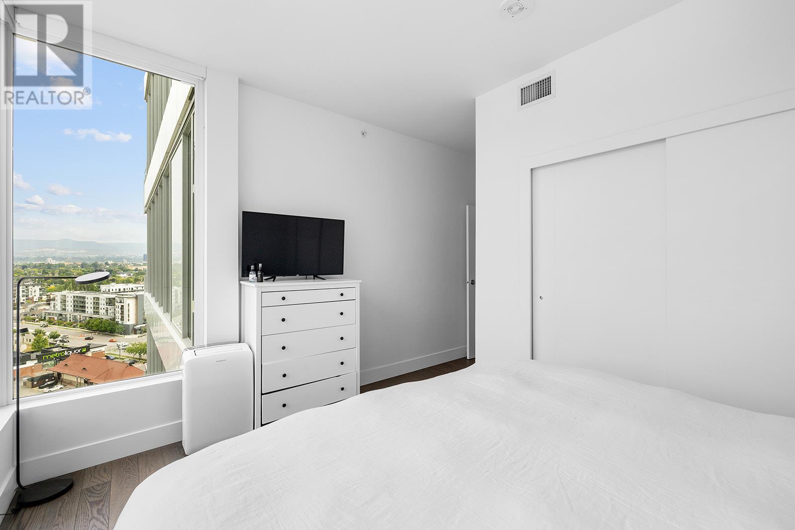 1402 1181 Sunset Drive, Kelowna