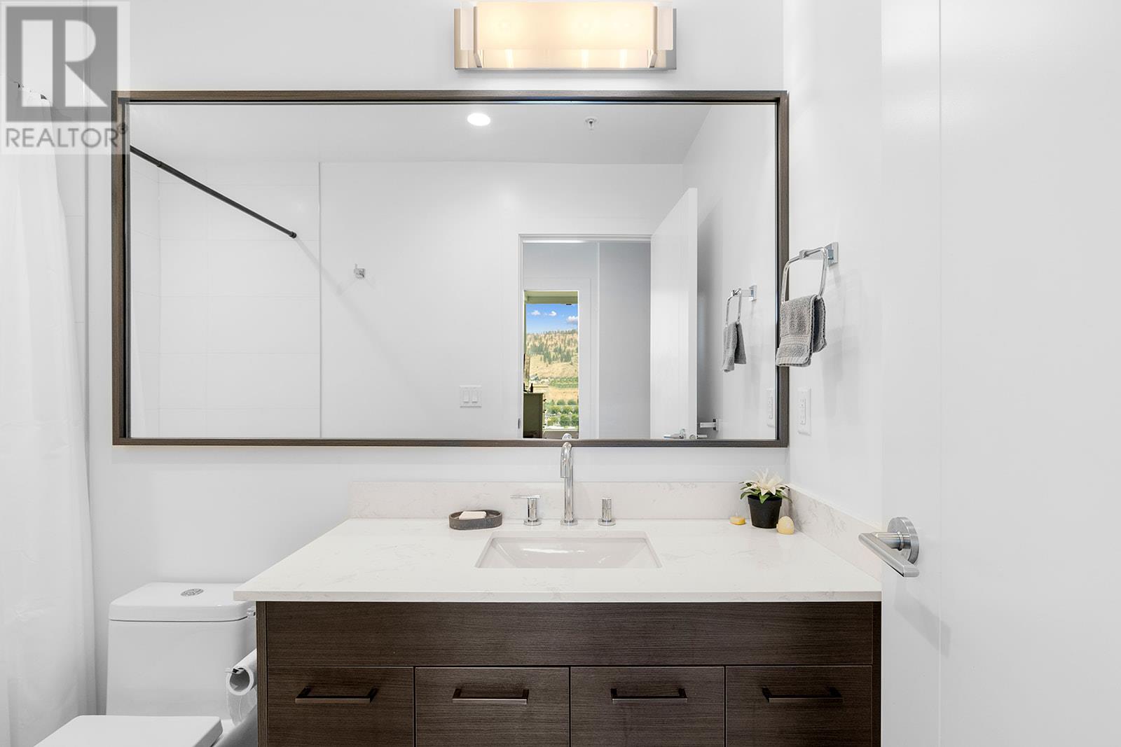 1402 1181 Sunset Drive, Kelowna