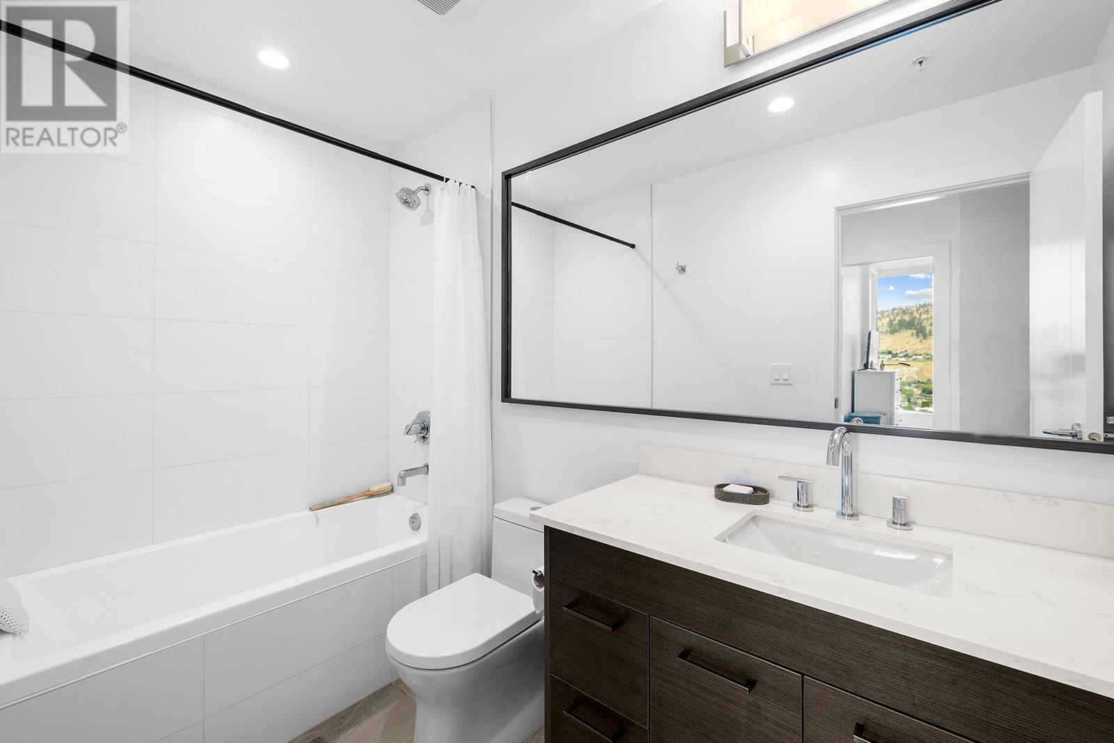 1402 1181 Sunset Drive, Kelowna