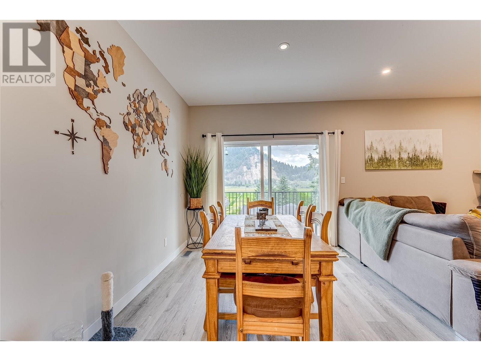 #1 2508 SHUSWAP AVENUE - Image 10
