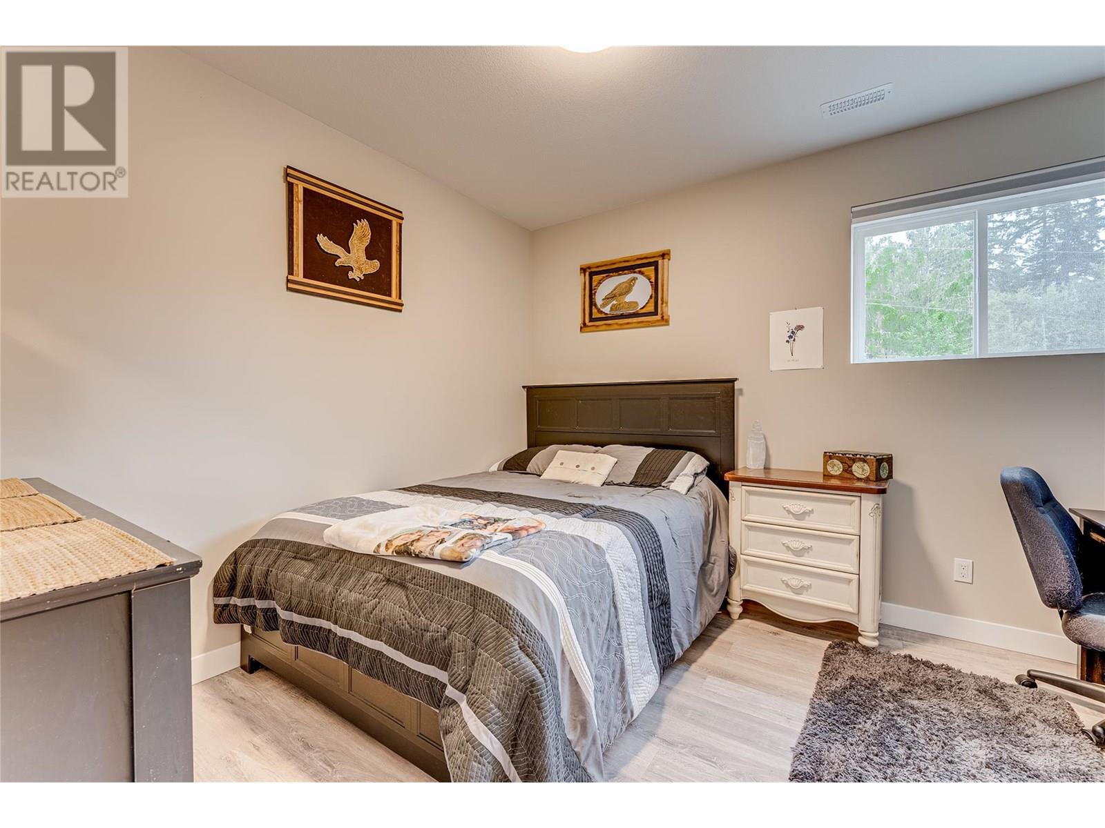 #1 2508 SHUSWAP AVENUE - Image 23