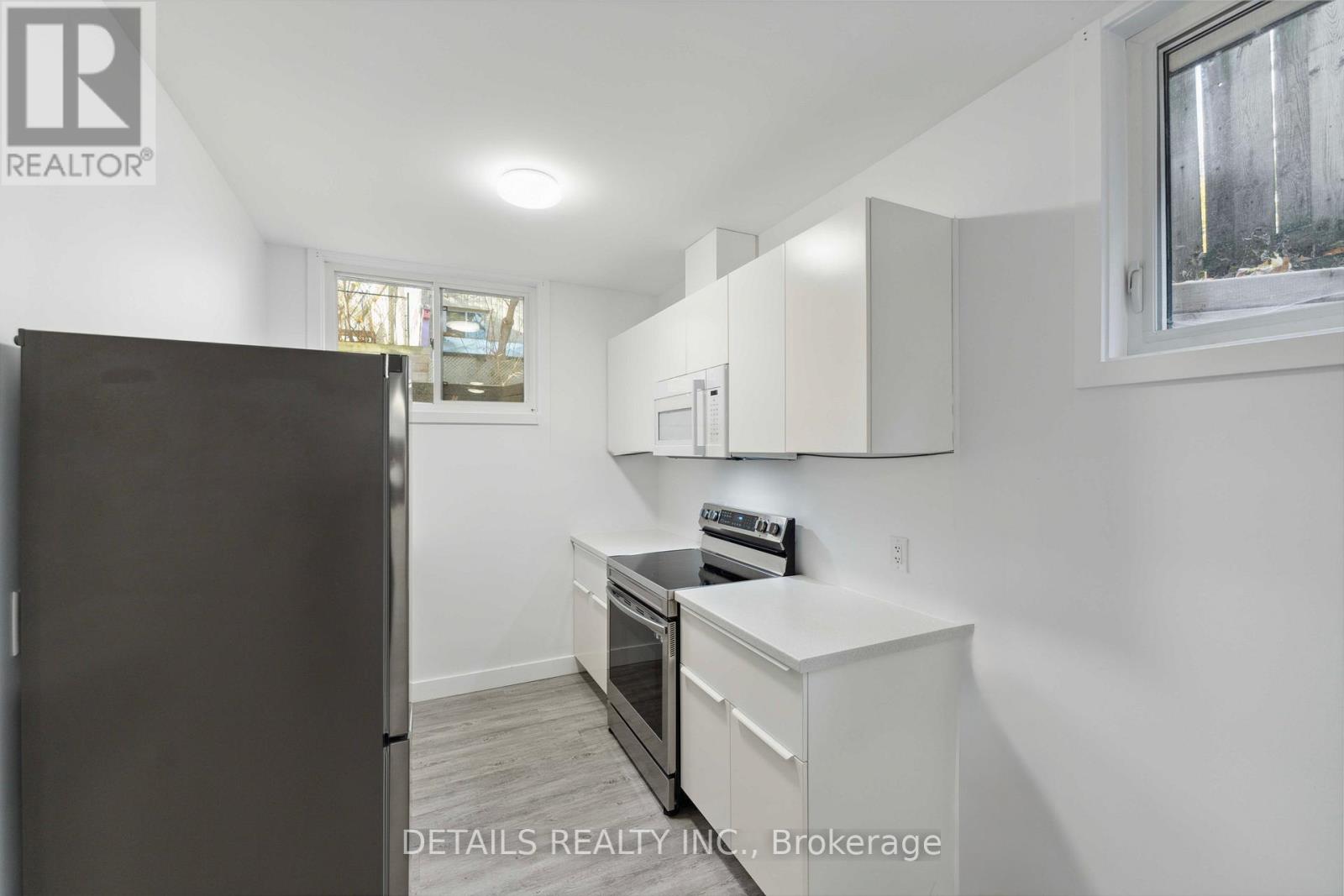 Photo 7 of B 828 Maplewood Avenue, Ottawa ON