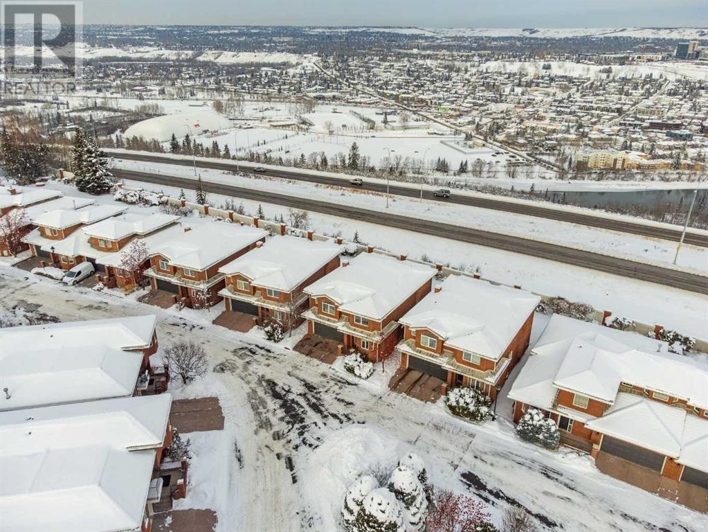 Single Family House for Sale in  PROMINENCE Path SW Patterson Calgary 