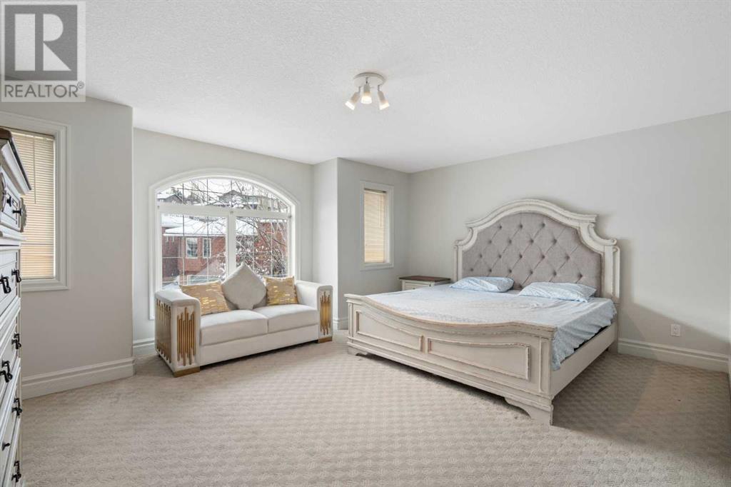 Single Family House for Sale in  PROMINENCE Path SW Patterson Calgary 