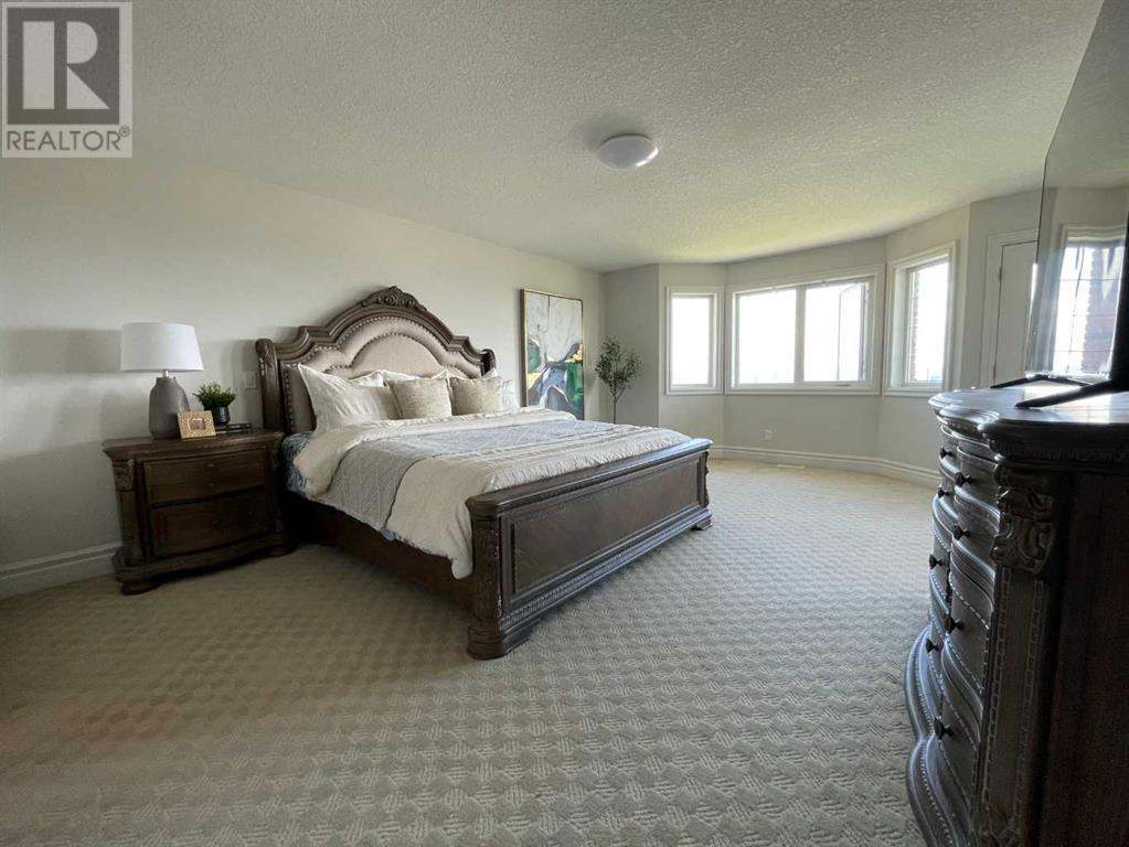 Single Family House for Sale in  PROMINENCE Path SW Patterson Calgary 