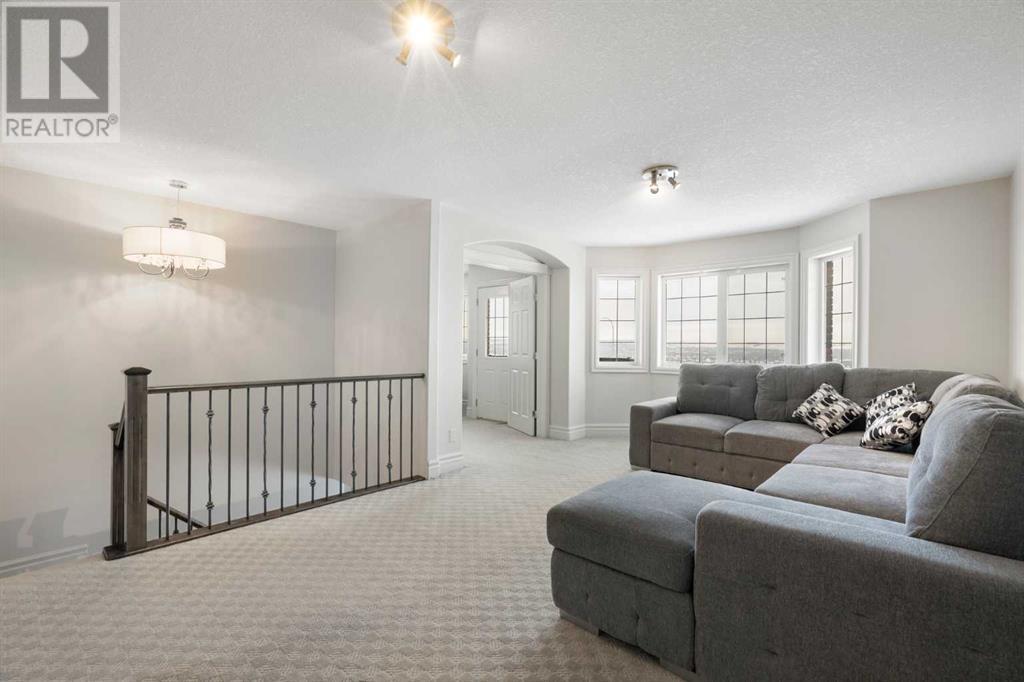 Single Family House for Sale in  PROMINENCE Path SW Patterson Calgary 