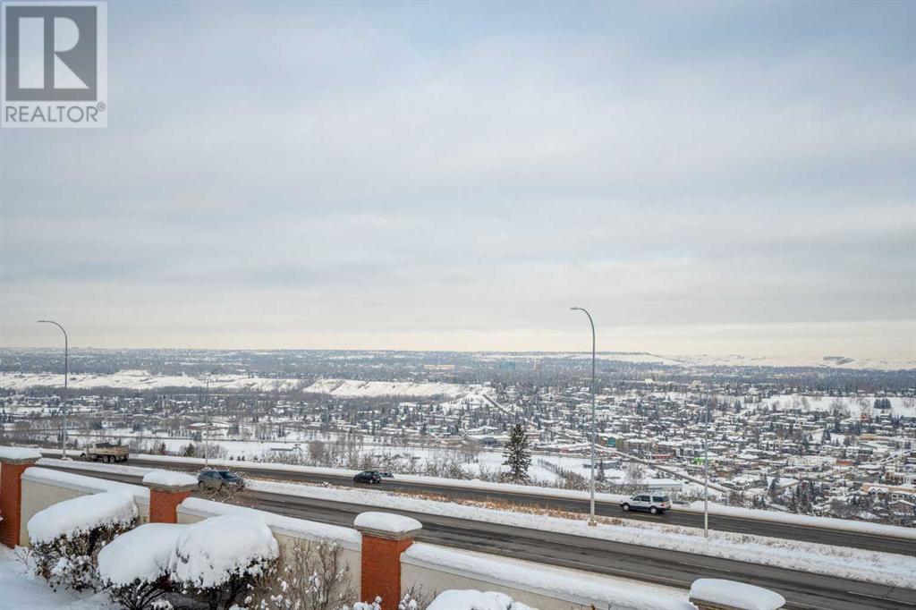 Single Family House for Sale in  PROMINENCE Path SW Patterson Calgary 