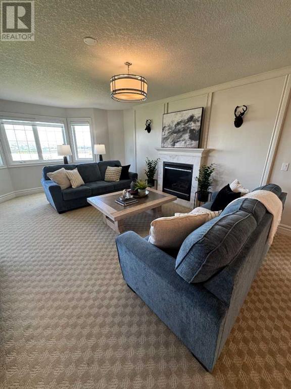 Single Family House for Sale in  PROMINENCE Path SW Patterson Calgary 