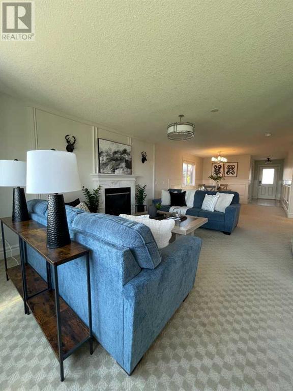 Single Family House for Sale in  PROMINENCE Path SW Patterson Calgary 