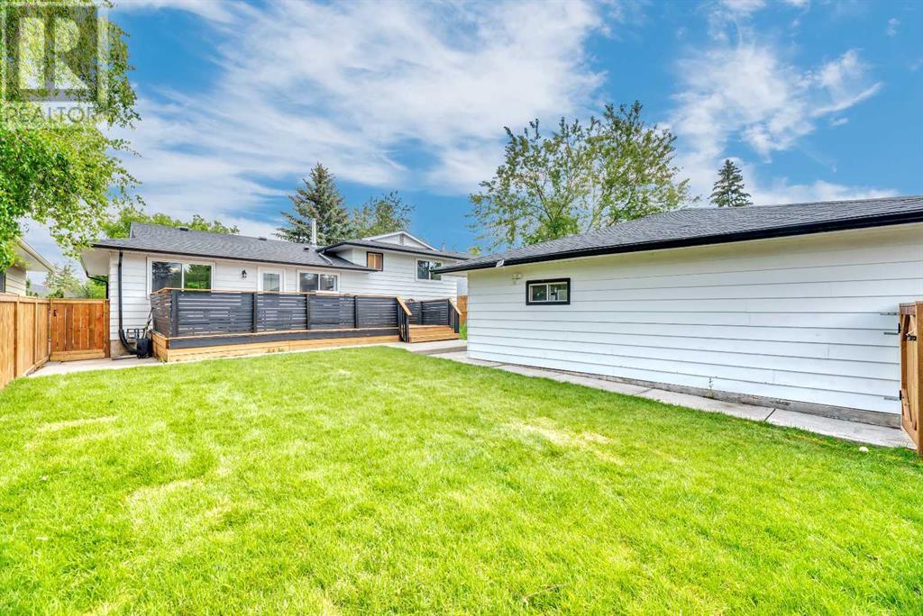 Single Family House 4 Level for Sale in   Street NE Pineridge Calgary 