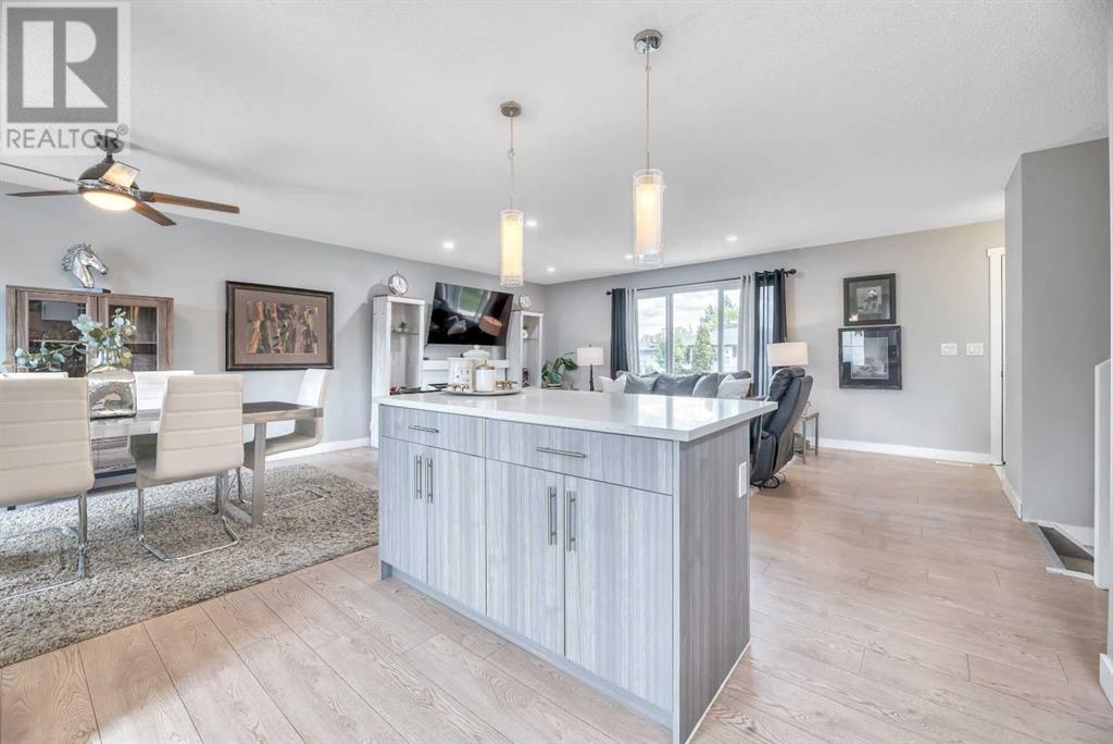 Single Family House 4 Level for Sale in   Street NE Pineridge Calgary 