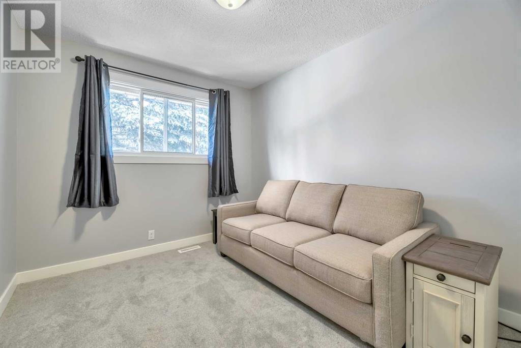 Single Family House 4 Level for Sale in   Street NE Pineridge Calgary 