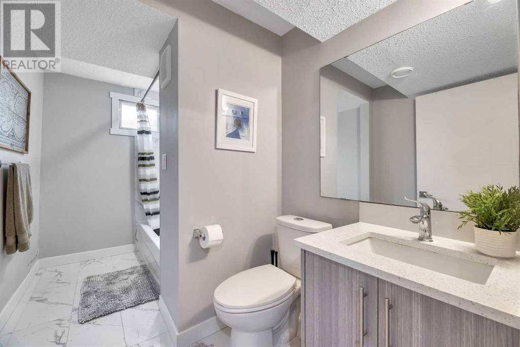 Single Family House 4 Level for Sale in   Street NE Pineridge Calgary 