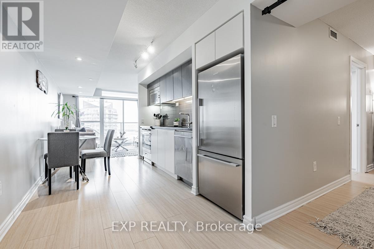 Photo 4 of 85 Queens Wharf Road, Toronto ON