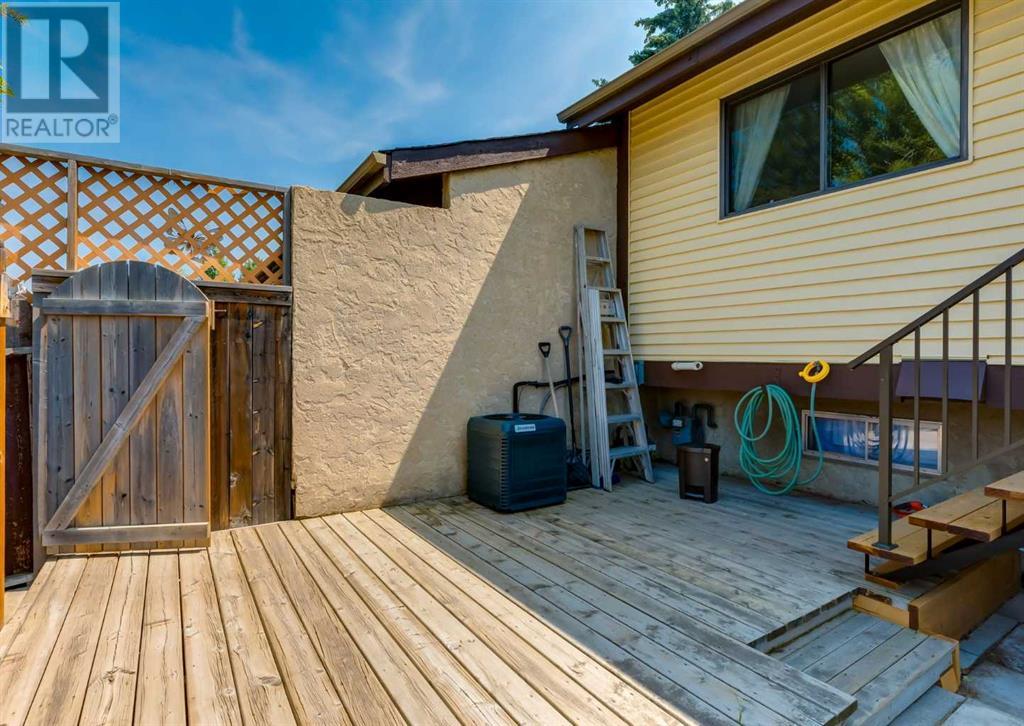 Single Family House Bi-level for Sale in   Avenue NE Whitehorn Calgary 