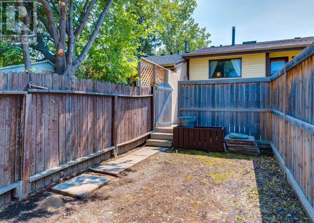 Single Family House Bi-level for Sale in   Avenue NE Whitehorn Calgary 