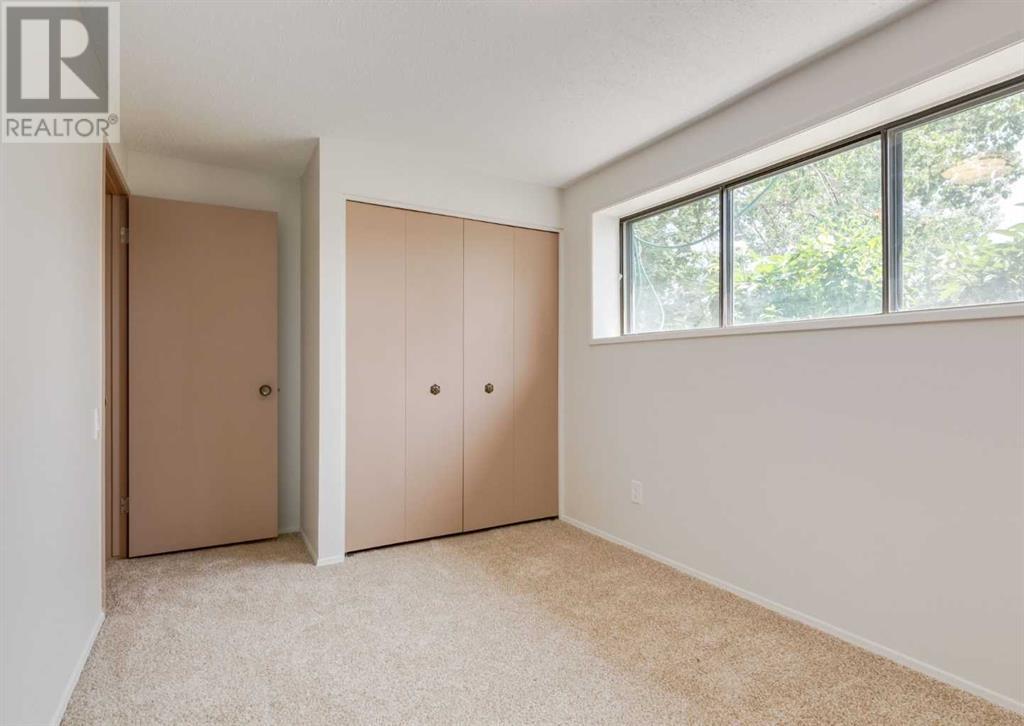 Single Family House Bi-level for Sale in   Avenue NE Whitehorn Calgary 