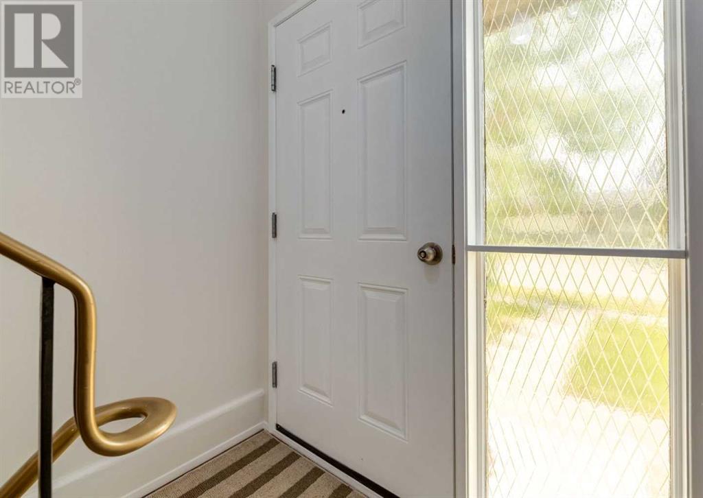 Single Family House Bi-level for Sale in   Avenue NE Whitehorn Calgary 