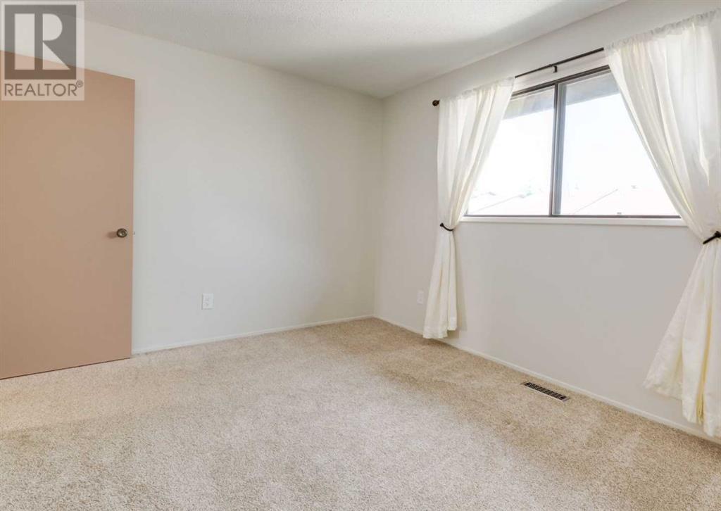 Single Family House Bi-level for Sale in   Avenue NE Whitehorn Calgary 