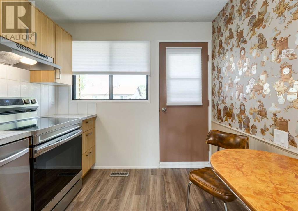 Single Family House Bi-level for Sale in   Avenue NE Whitehorn Calgary 