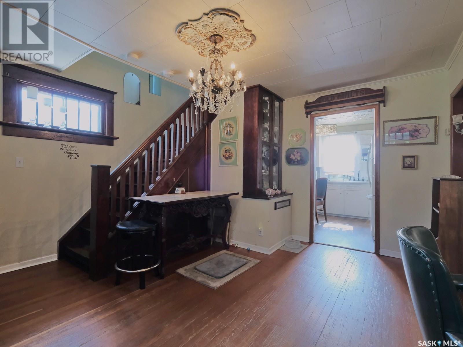 Photo 15 of 801 George Street, Rosetown SK