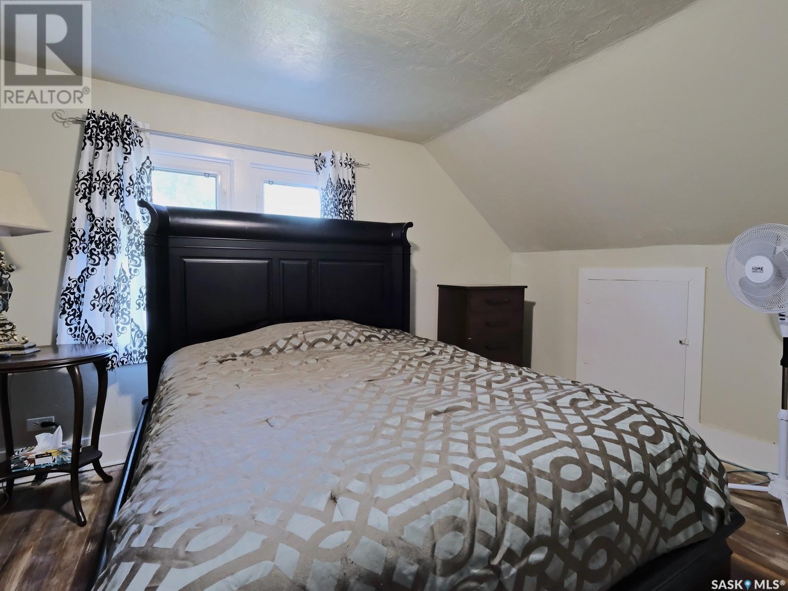 Photo 27 of 801 George Street, Rosetown SK