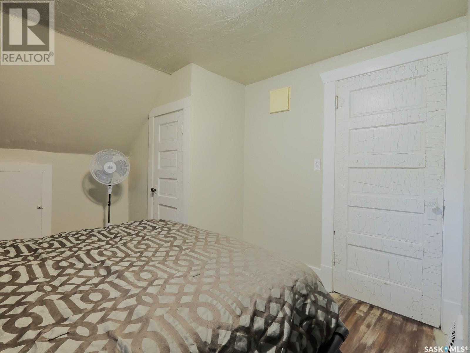 Photo 28 of 801 George Street, Rosetown SK